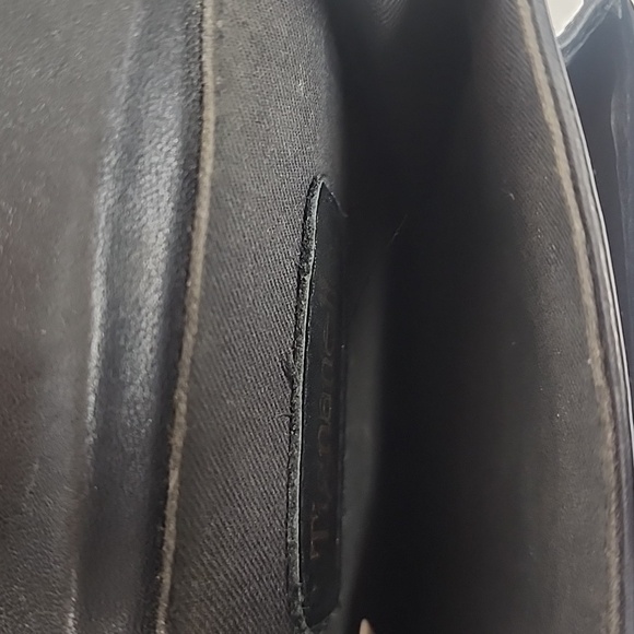 Tignanello Black Leather Quality Unisex Crossbody Messenger SaddleBag Long Strap - Picture 5 of 11